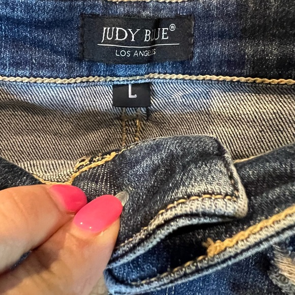 Judy Blue Distressed Jean Shorts in Blue - Picture 2 of 3